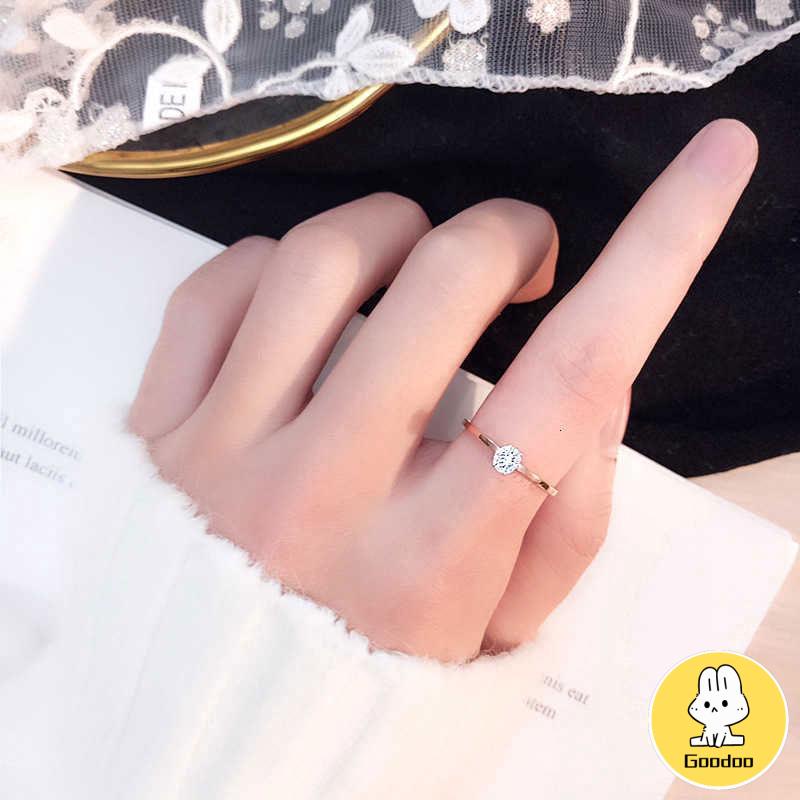 1 Pc Cincin Berlian Korea Mawar Emas Empat Cabang Baja Titanium Cincin Perhiasan Wanita -Doo