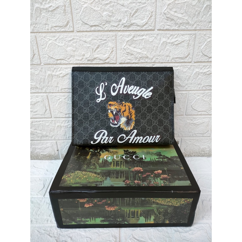 Handbag Gucci Tiger Logogram Black Fo Clutch / Pouch Pria