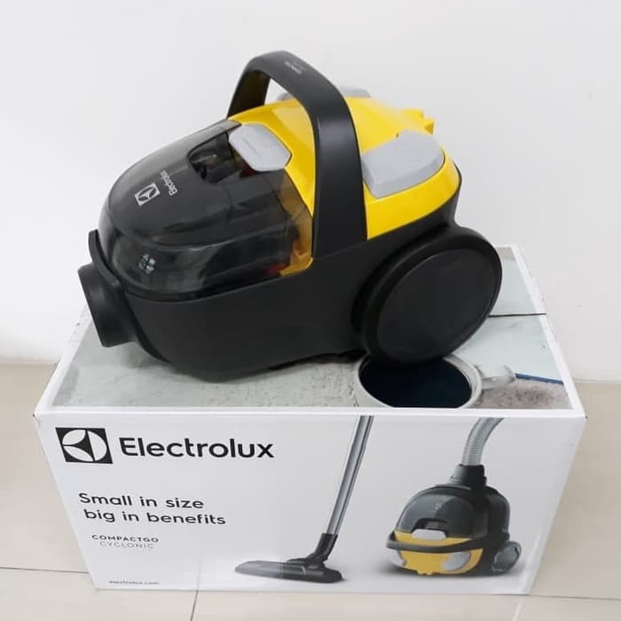 Vacuum Cleaner Bagless Electrolux Z1230