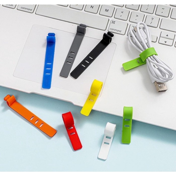 Pengikat Kabel 3 Lubang bahan silicon