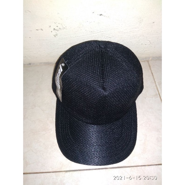 Topi Baseball hitam polos