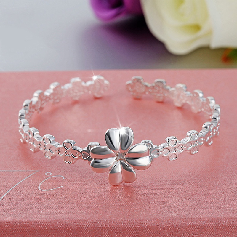 Gelang Sterling Silver S925 Model Terbuka Bentuk Bunga Clover Besar Untuk Wanita