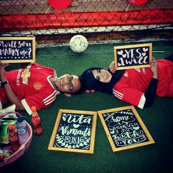 

papan tukis kapur 30x40 dekorasi praweding prewedding prawedding pernikahan kayu hati belanda papan