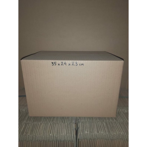 

Kardus Besar 35x24x23 cm Baru polos luar dalam