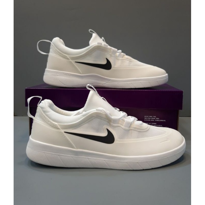 nike nyjah black