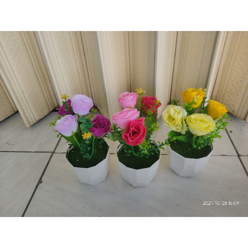 bunga mini bunga hias bunga hiasan mini pot 8 cm