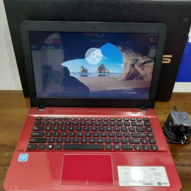 Laptop Asus x441ma second like new