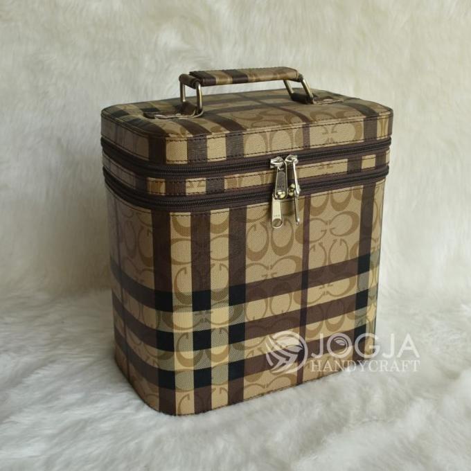 Buruan Serbu] Exclusive Tas Kosmetik Jumbo Original / Beautycase Motif Channel - Ch Brown