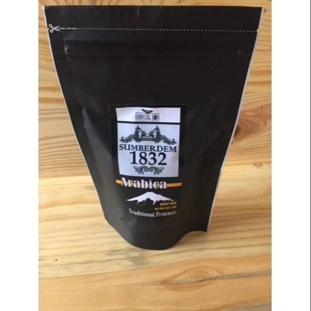 

Kopi hitam bubuk ARABICA asli gunung kawi