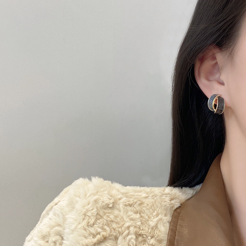 Anting Stud S925 Silver Needle Bentuk Geometris Warna Kontras Gaya Retro Perancis