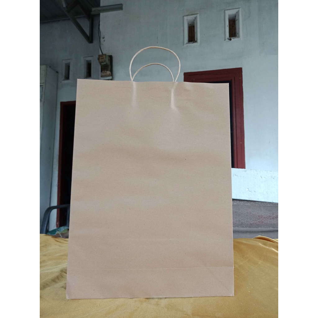 

Paper Bag Polos Uk. 30x10x40 / Paper Bag Kantong / Tas Kado Brown 30x10x40 (PxLxT)