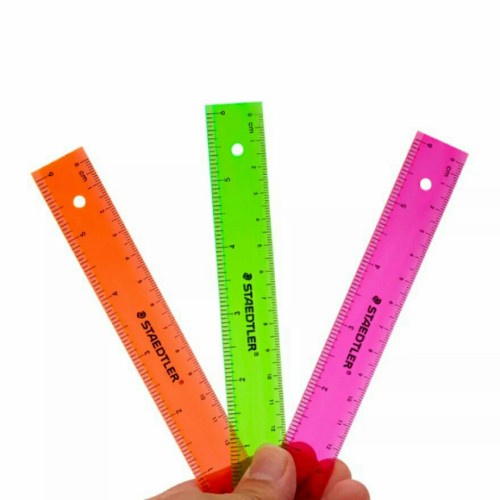 Penggaris Staedtler Neon Colour 15cm