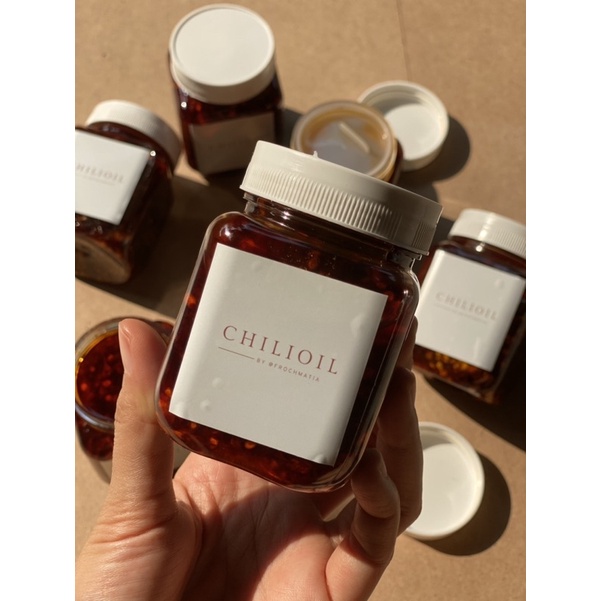 

chili oil by frochmatia