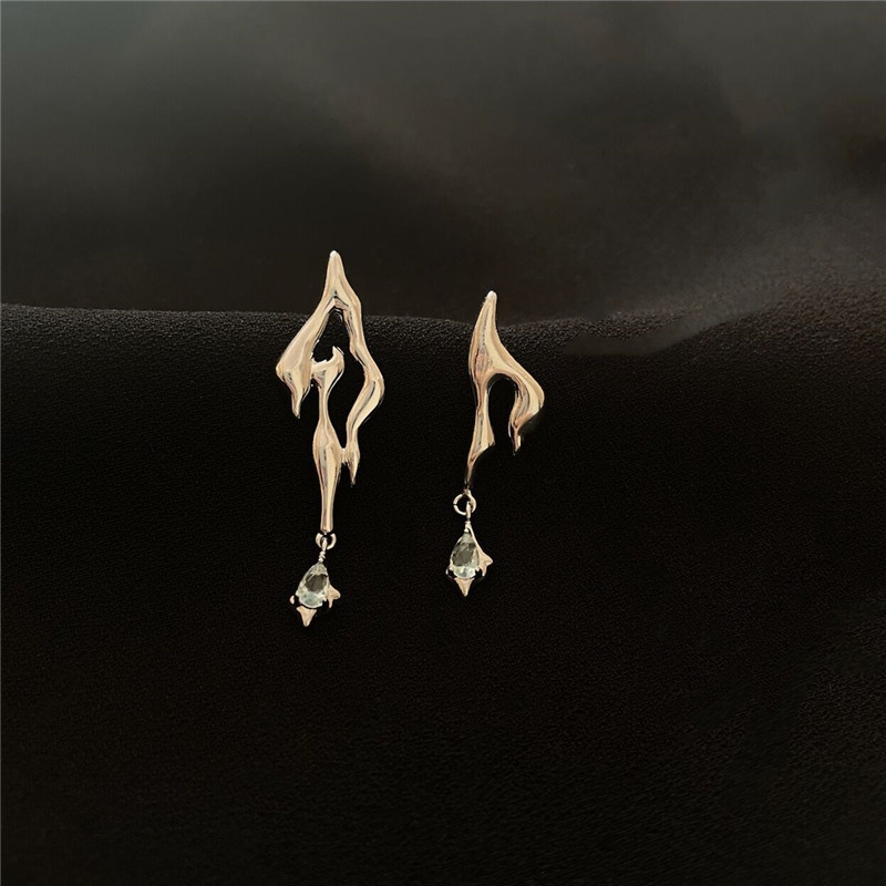 Anting Zirkon Untuk Aksesoris