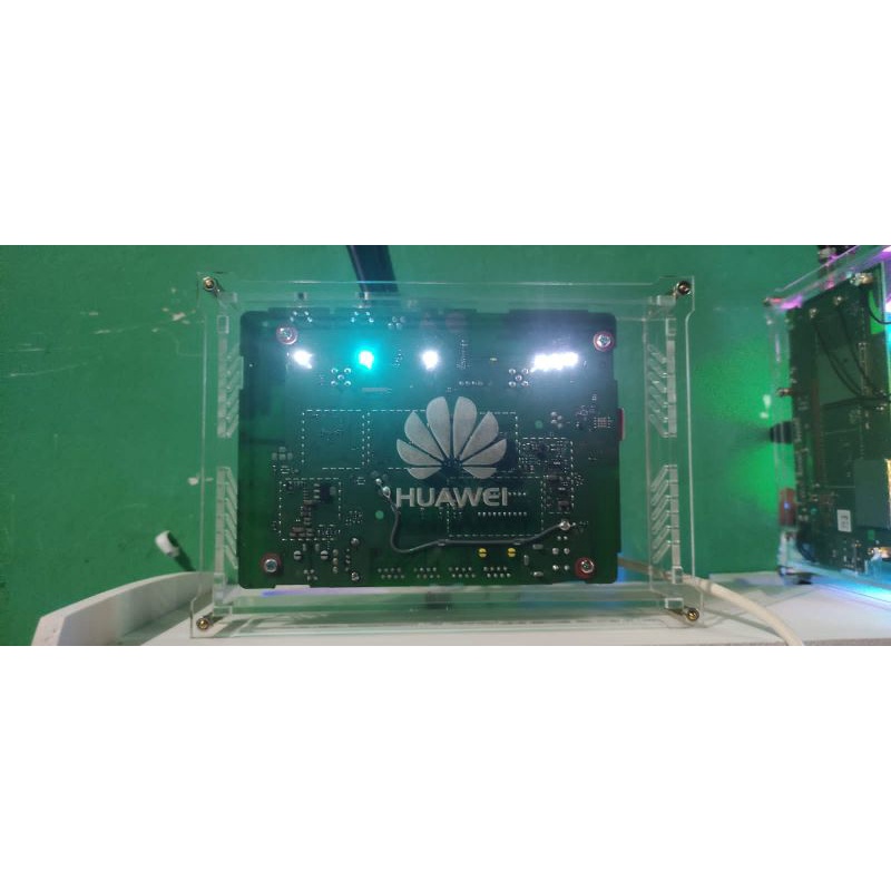 Case Akrilik Modem Huawei B310s custom