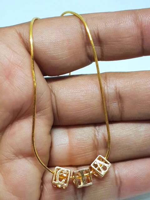 Kalung wanita kalung inisial kalung huruf kalung replika emas kalung huruf kotak