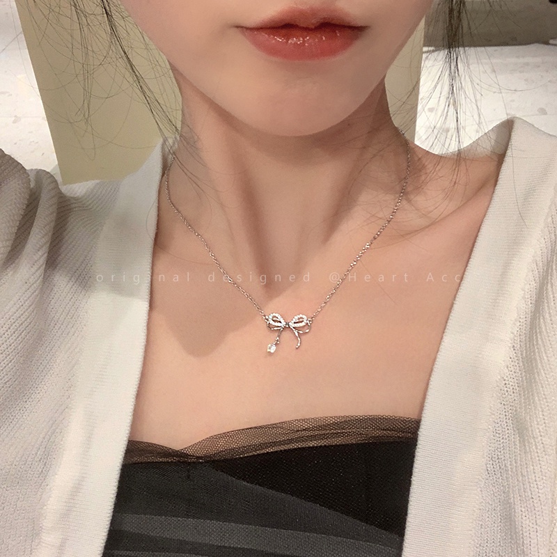 AY(CN) Kalung Rantai Choker Liontin Pita Hias Kristal Warna Silver Untuk Wanita