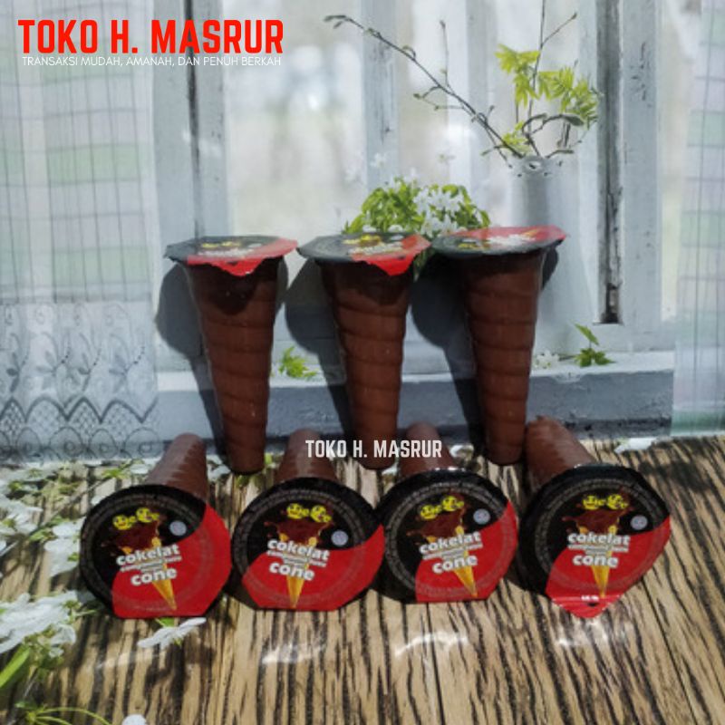 Biskuit Cokelat Compound dengan Cone Cap QeQe
