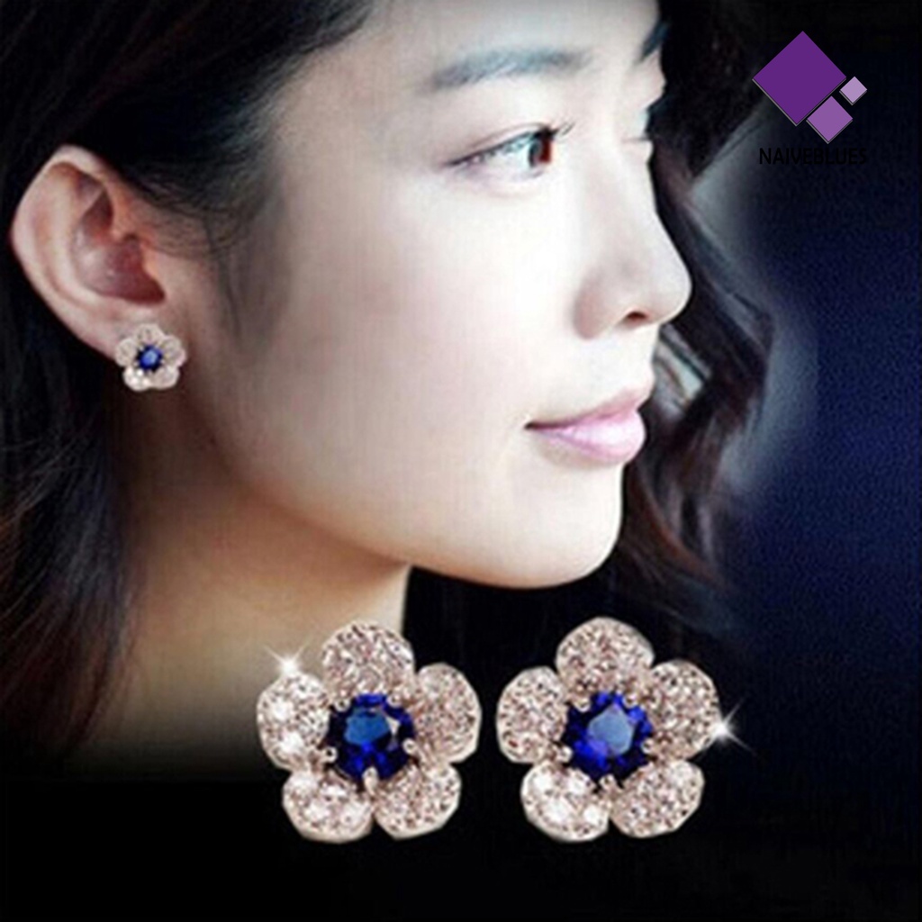 Anting Stud Bentuk Bunga Bahan Alloy Untuk Wanita