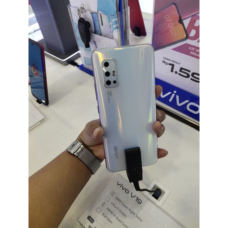 vivo v19 ram 8/238