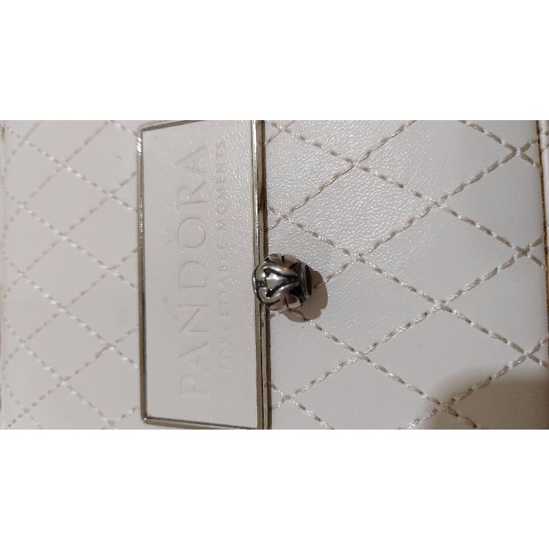 pandora charm swanlake (preloved)