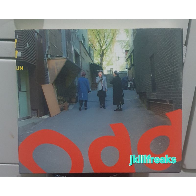 Album SHINee Odd B