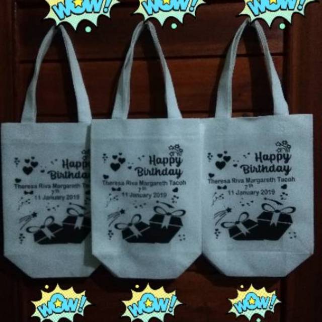 

Tasspunbond box bagg plus sablon 20x25x9