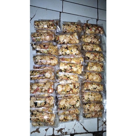 

kerupuk seblak daun jeruk