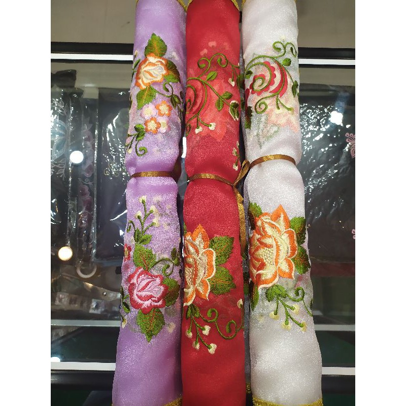 Selendang koto gadang-Merah