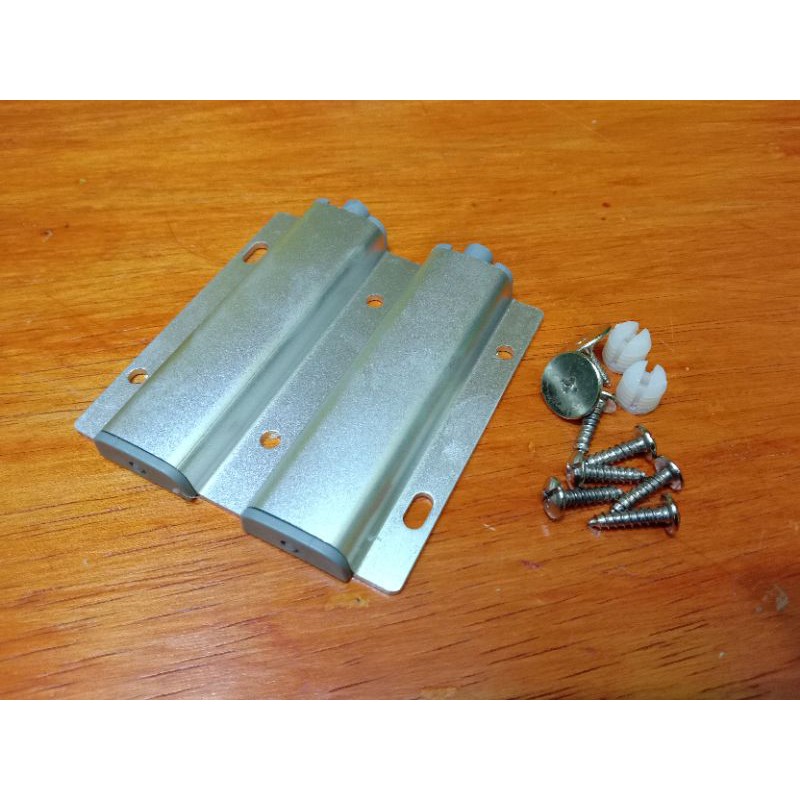 

Tip On Magnet Pen Case Double