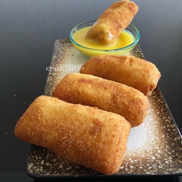 

Risoles Ragout isi 6 pcs isian ayam ragout 100% HALAL dan natural