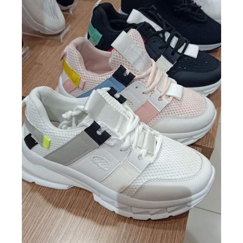 SEPATU SNEAKERS WANITA GENNY