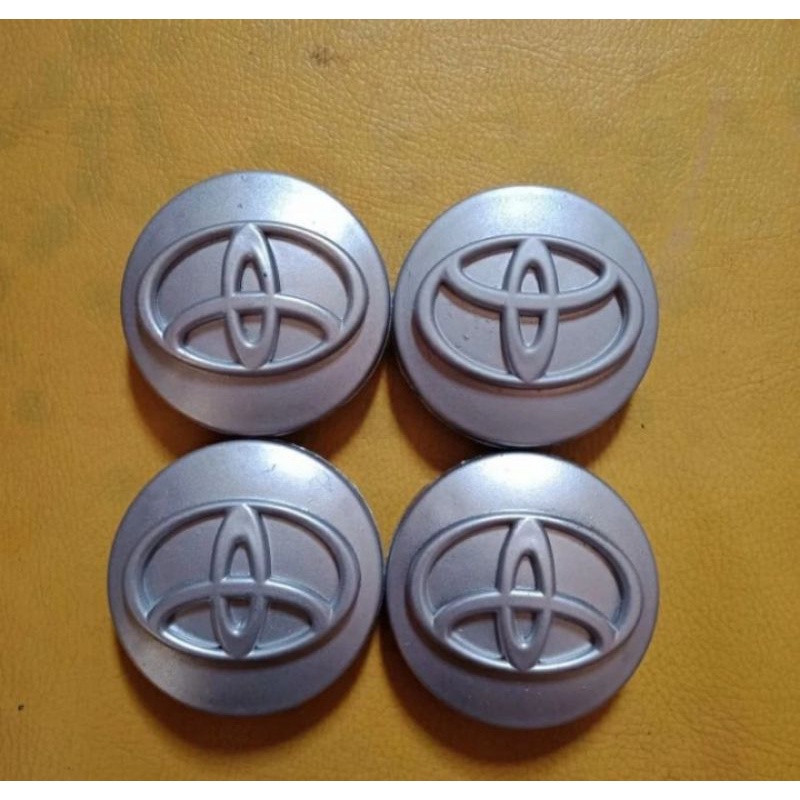 Dop Velg Toyota Avanza