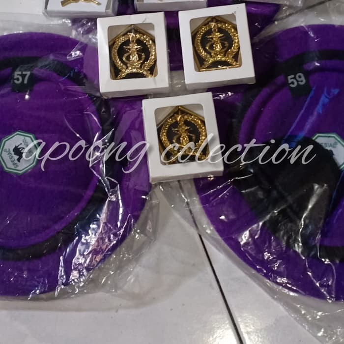 PALUGADA BARET UNGU MENWA IARMI ALUMNI PLUS EMBLEM