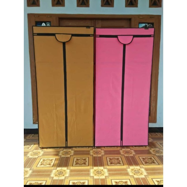 almari gantungan gamis