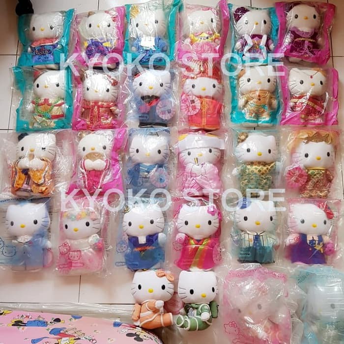 Boneka Hello Kitty Couple McDonald Wedding Edition Complete Set of 13