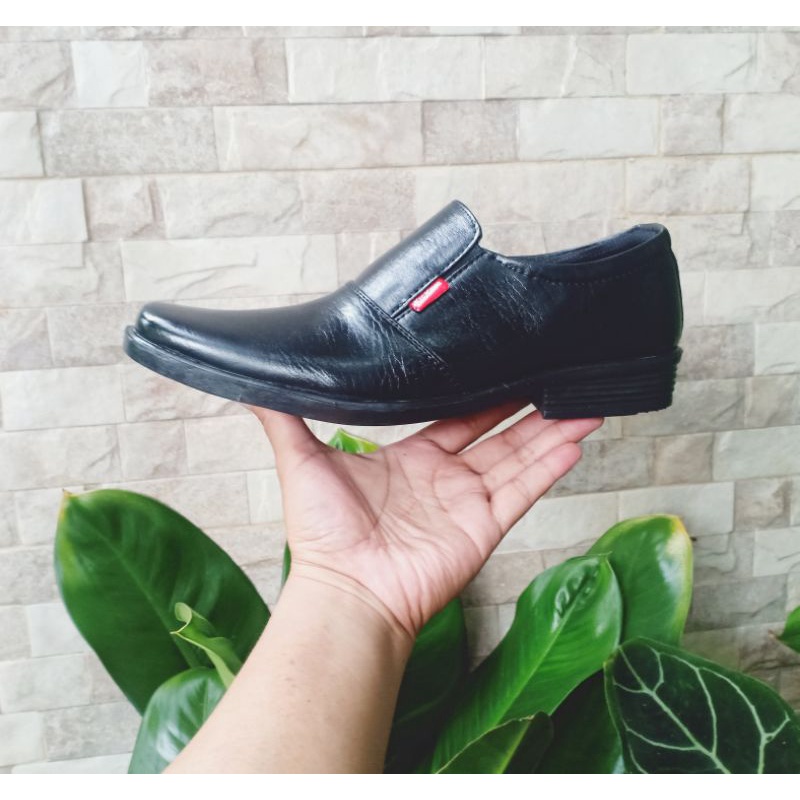 Sepatu Pantofel Pria MH01 Hitam Terbaru Kerja Kantor dan Acara