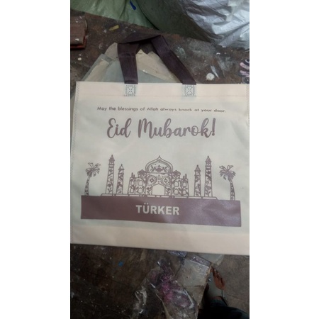 

Tas Spunbond / Tas Kain /Tas Godiebag Sablon Ukuran 35x33x8