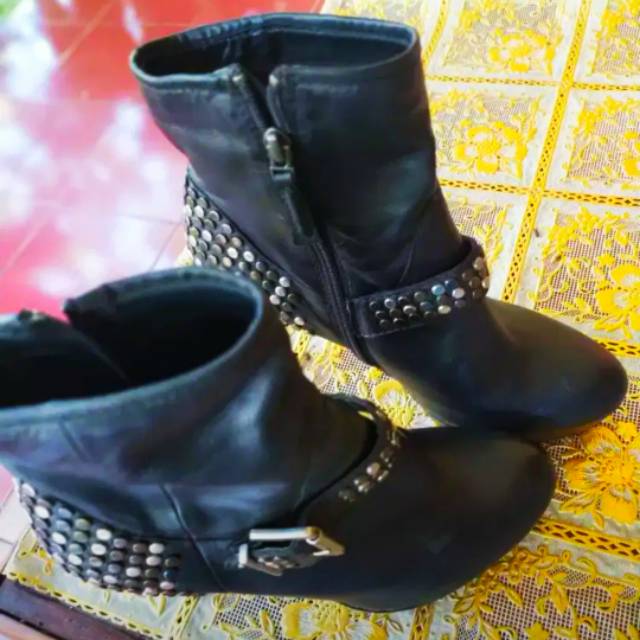 Sepatu boots rotelli size 40 kulit mulus