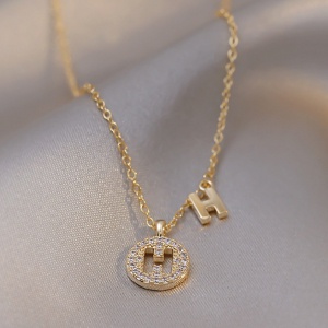 Gentle H Letter Necklace Korean Version of The Clavicle Chain  Female Light Luxury Niche Niche Design Necklace Ins Simple