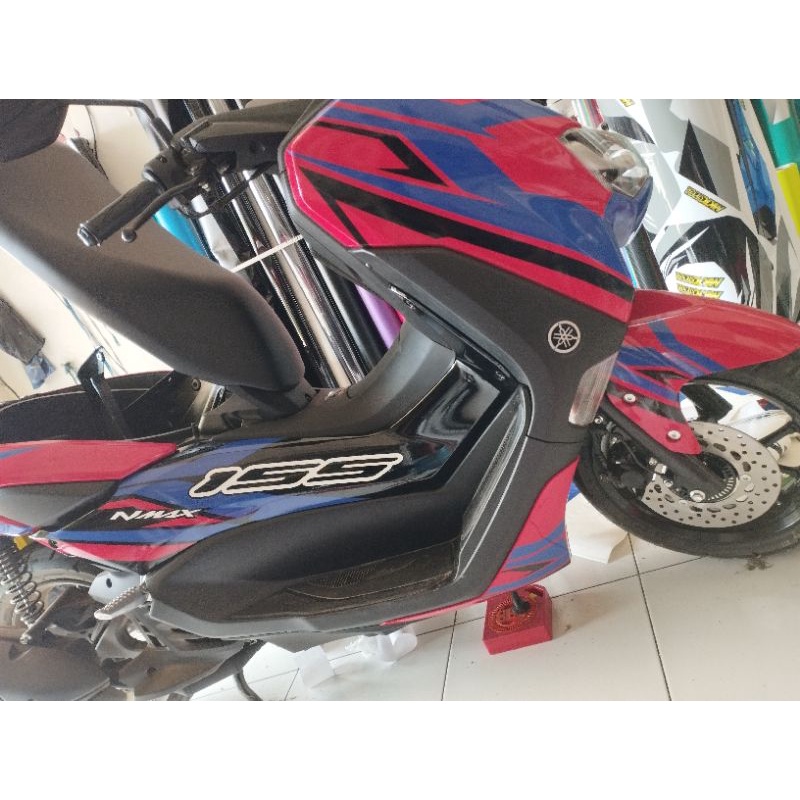 decal new nmax 155 2022 simple desain merah biru silver