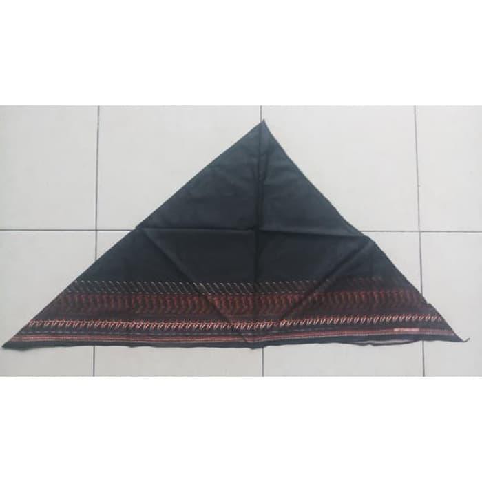 Unik Udeng Jawa Slayer Segitiga Motif Batik