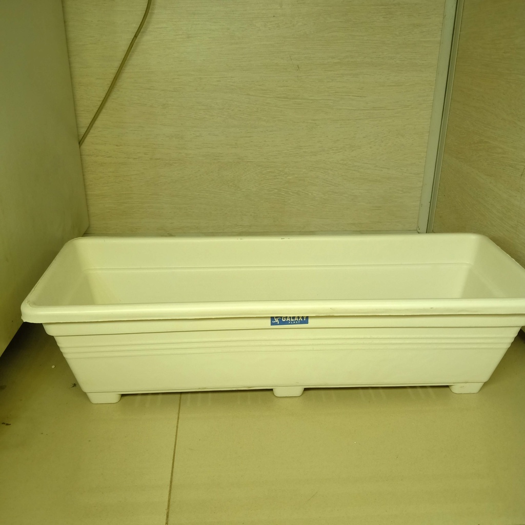 POT BUNGA SEGI PANJANG / POT BUNGA PUTIH  SEGI PANJANG / POT BUNGA PLASTIK PUTIH SEGI PANJANG