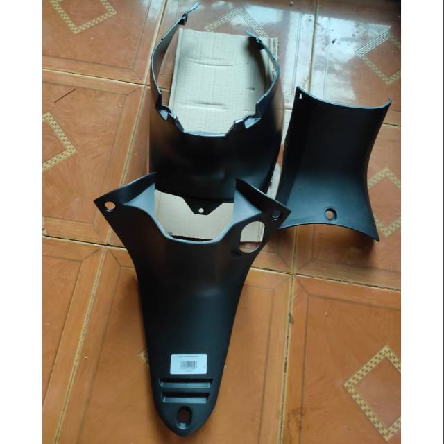 Reksil Kunci Supra X 125 New / Cover Tengah Supra X 125 / Cover Tangki Supra X 125 Betmen