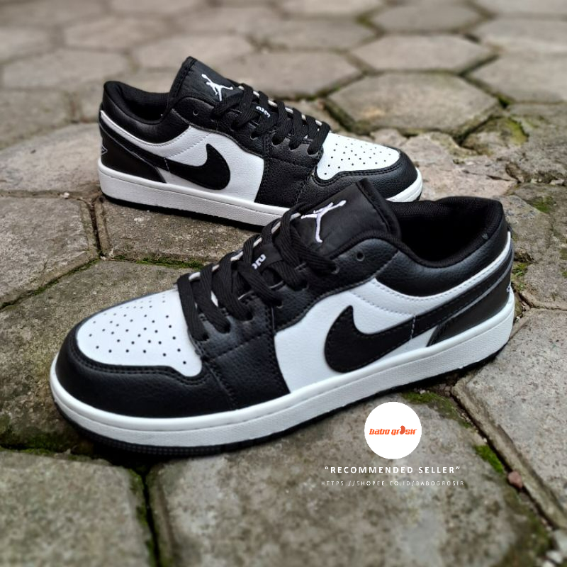 PROMO Sneakers Import Nike Air Jordan 1 Low Black White | Sepatu Basket TOP Premium Quality Harga Murah