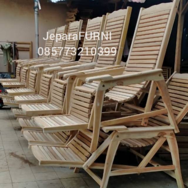Kursi malas mentah kayu jati