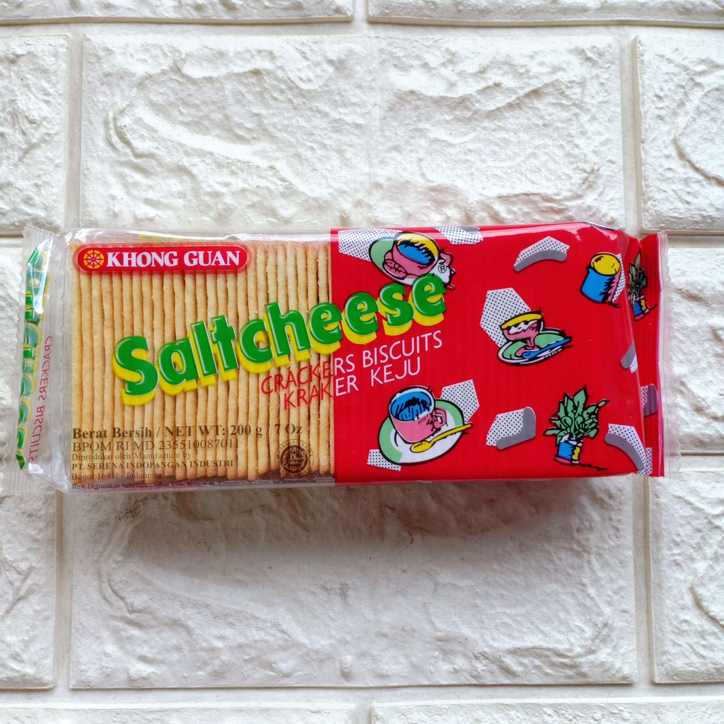 

Khong Guan Saltcheese Crackers Biscuits Biskuit Kraker Keju 200gr Cemilan Kue Makanan Ringan Snack