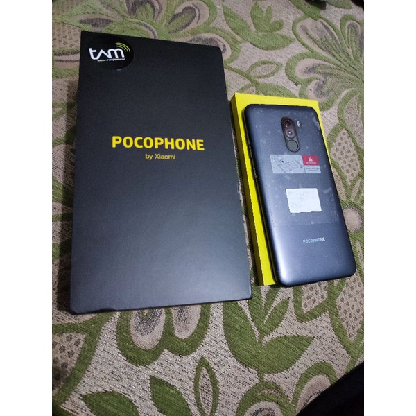 pocophone F1 matot