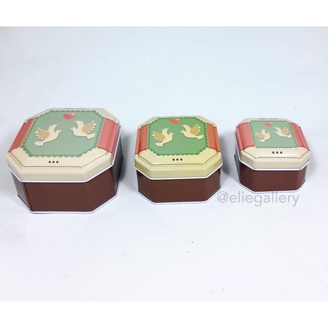 

Box Kaleng Motif Burung (1 set 3 pcs)