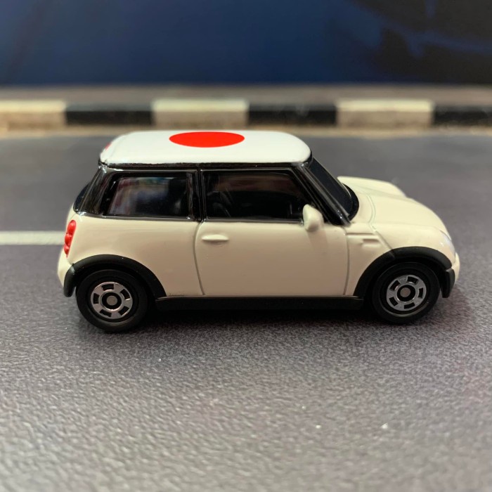 Tomica Mini Cooper Selection - Japan 16 - Base Besi - Made in China